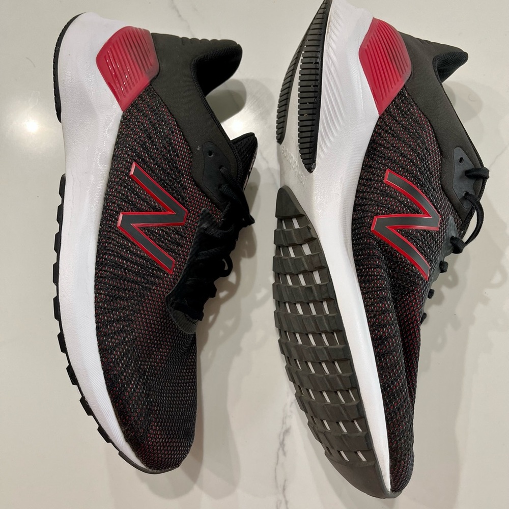 Men’s New Balance Ventr Athletic Sneakers